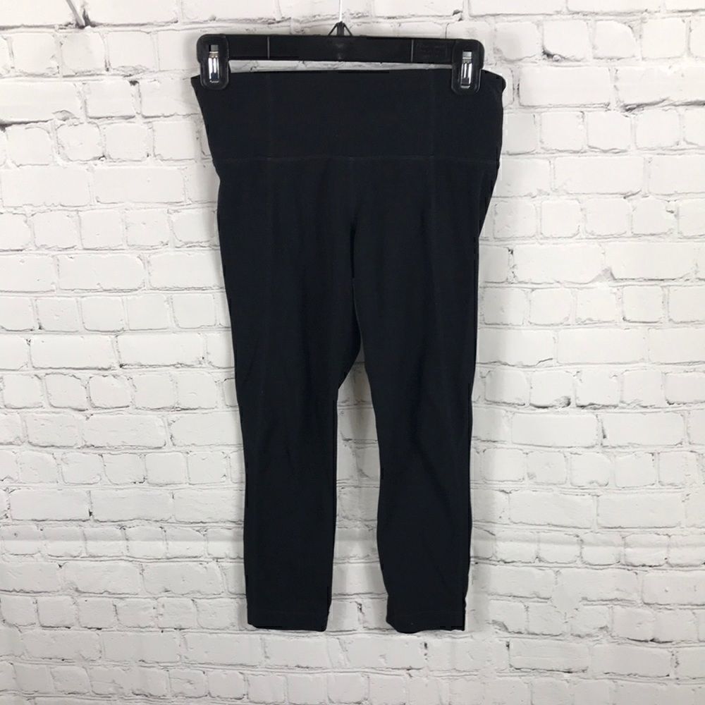 Athleta Black XS thick cropped leggings EUC 20” inseam no snags minute pilling